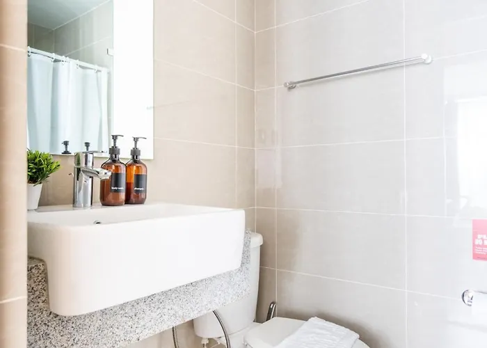 Great Value In Uptown Parksuites Bgc 1br,washer,netflix Apartamento Manila